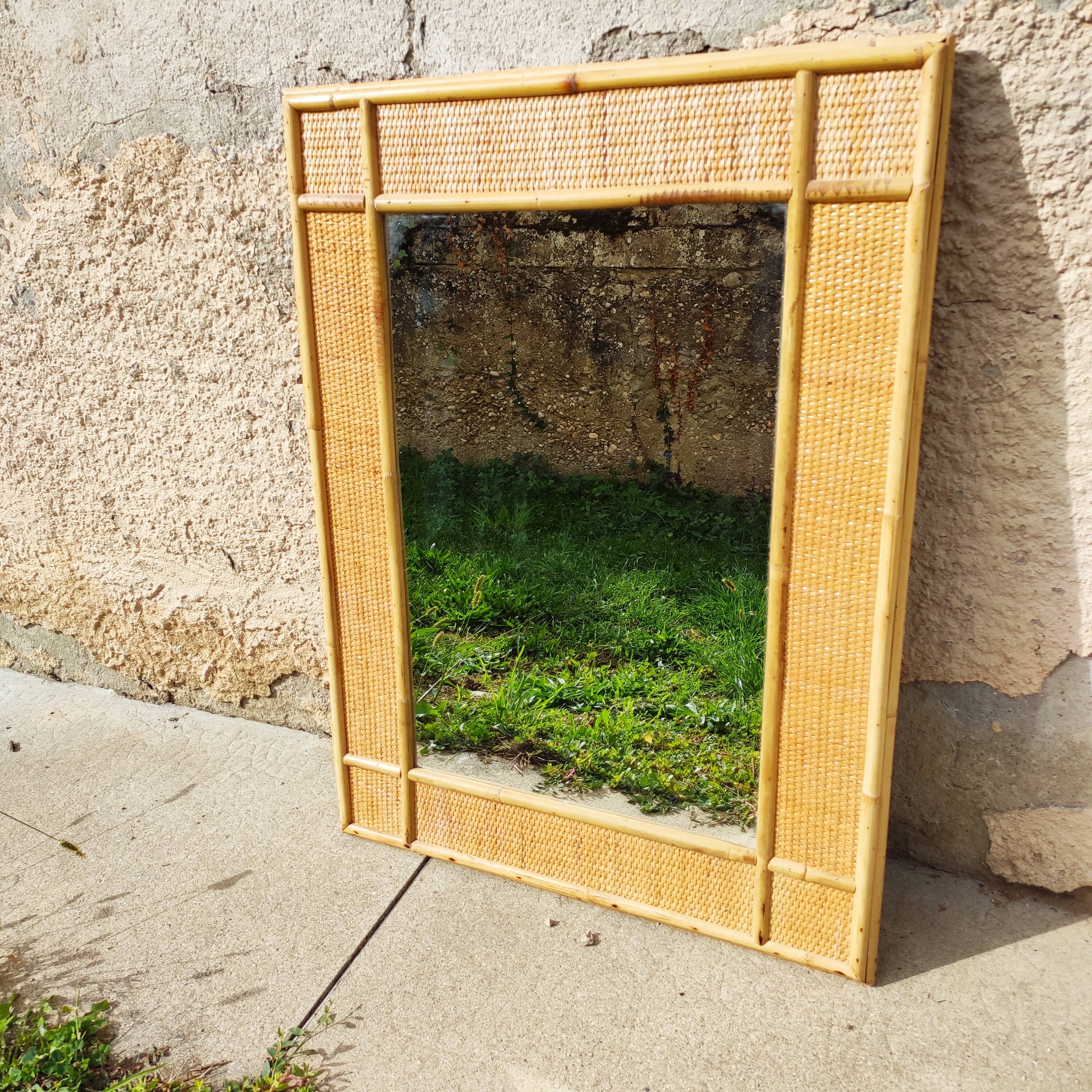 Vintage rectangular mirror in rattan, 1970.