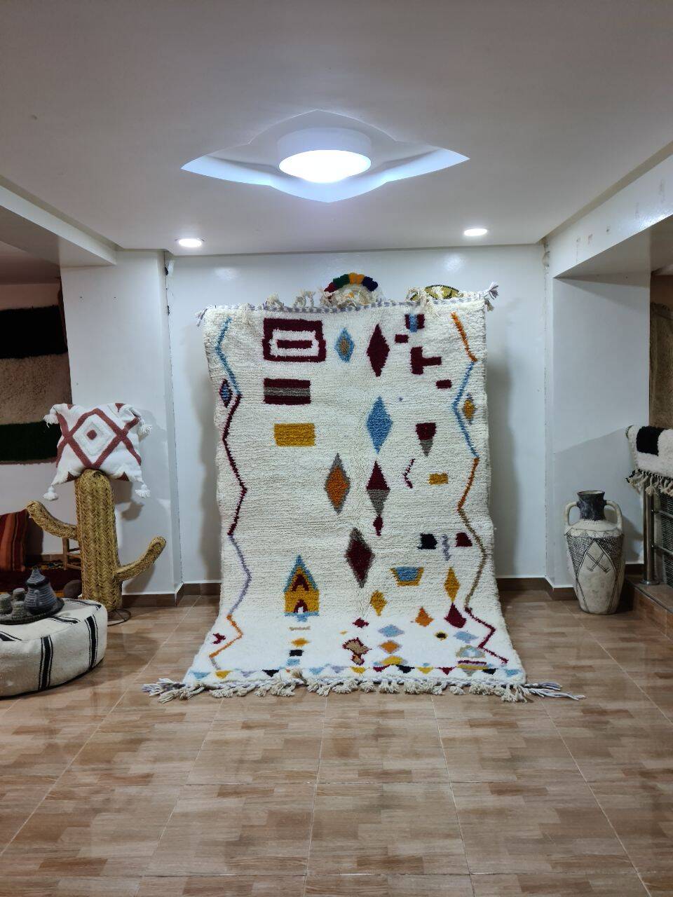 Mrirt 100% Wool Rug - Luxury and Comfort - Handmade 250x150 cm