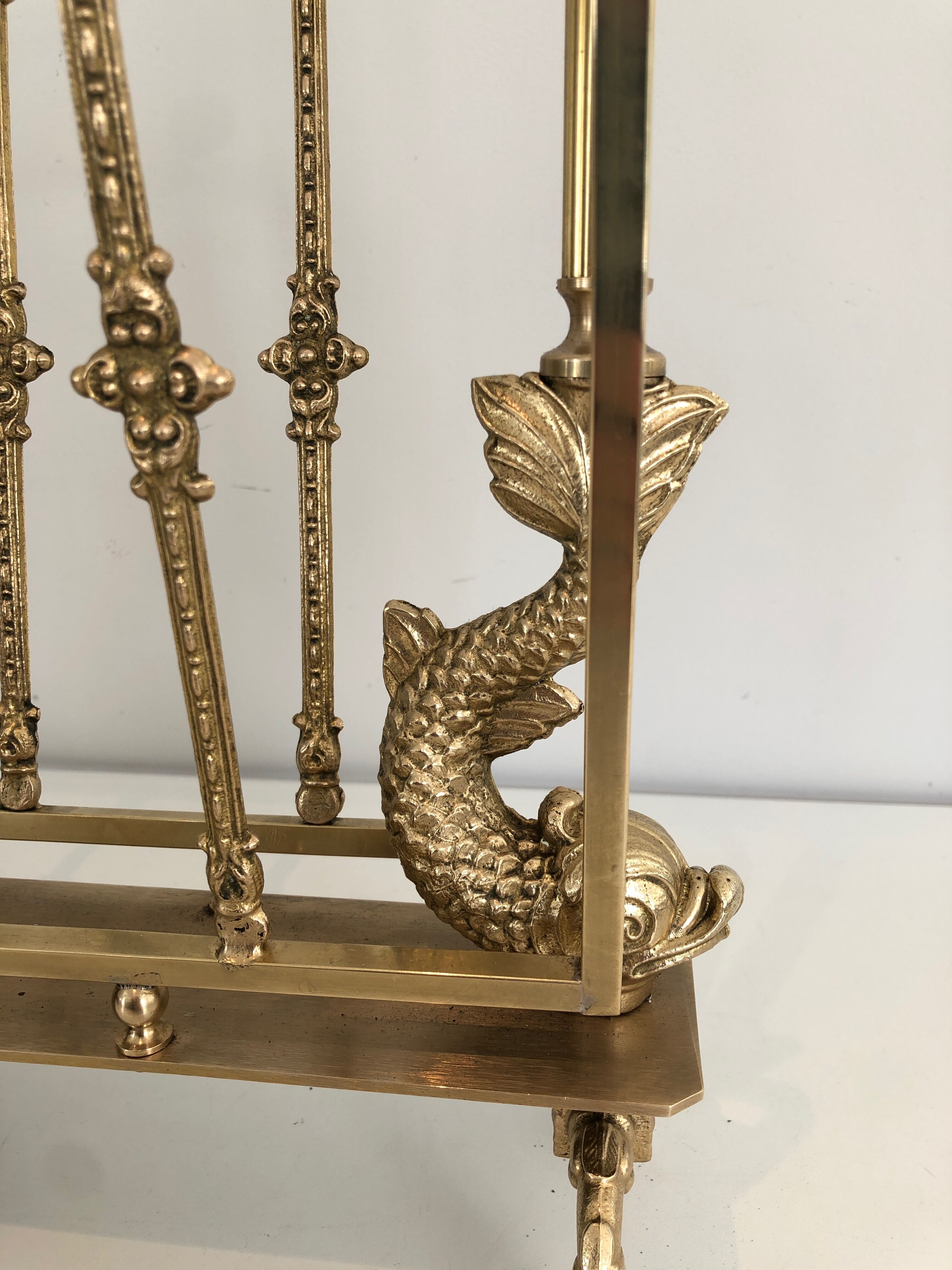 Porte-revues en laiton