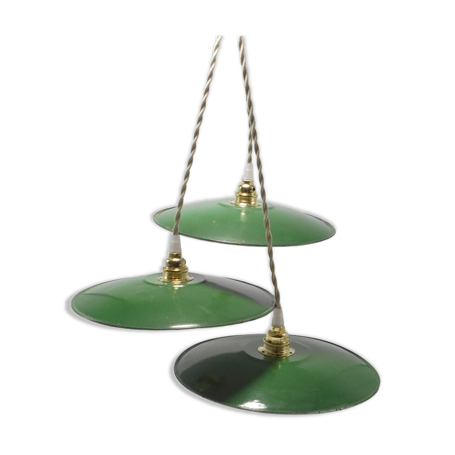 Trio of enamelled sheet metal suspensions