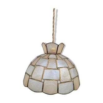 Suspension in mother-of-pearl and brass