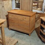 Old chest of drawers