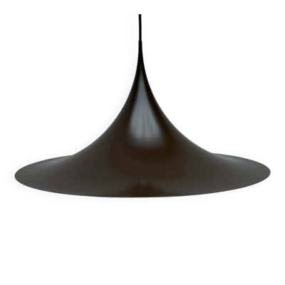 Lampe semi-pendante brune danoise de style mid-century modern époque spatiale par Claus Bonderup et Torsten Thorup pour Fog & Mørup, années 1960.