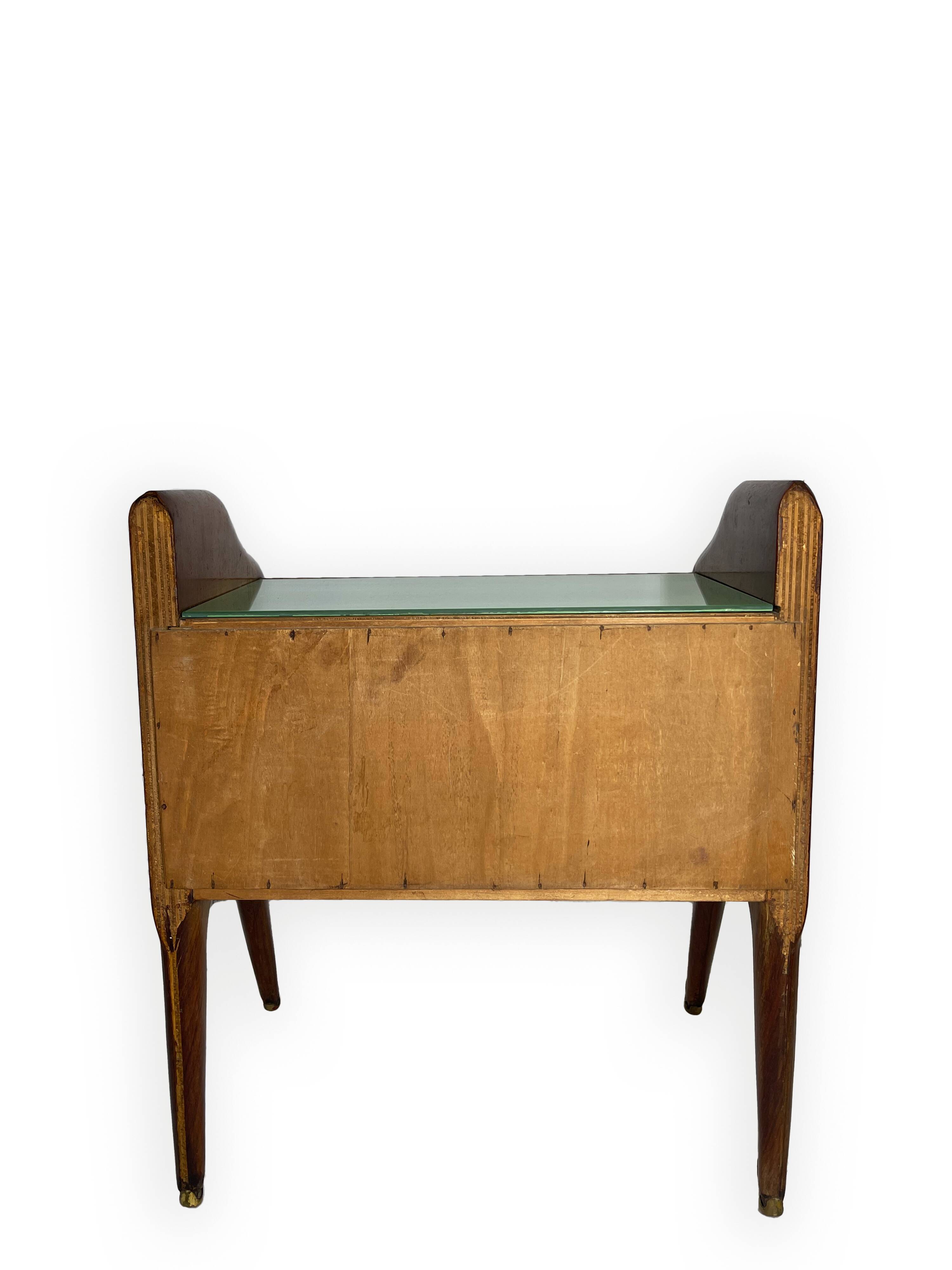 Table de chevet italienne du milieu du siècle