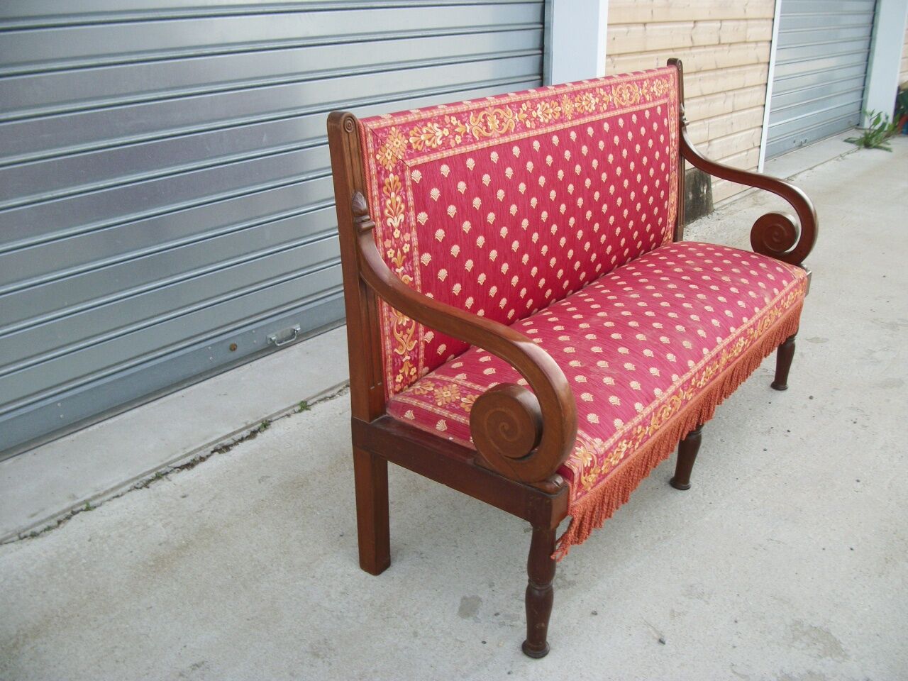 Directoire sofa