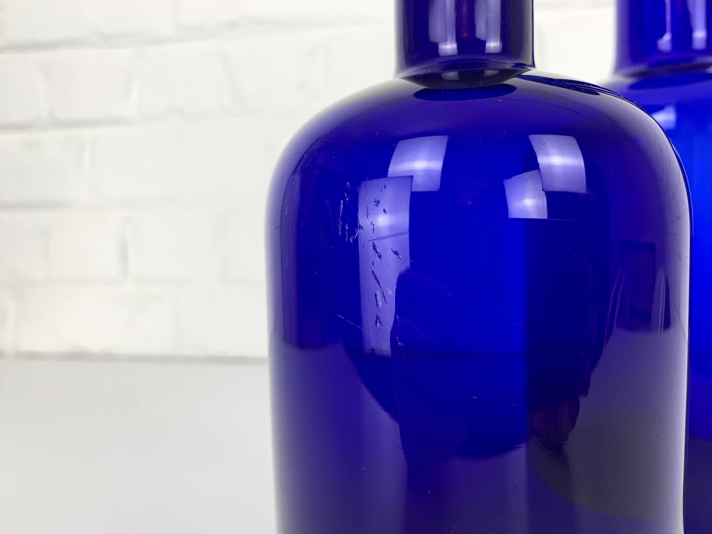 Pair of Danish Holmegaard Gulv vases design Otto Brauer in cobalt blue glass