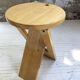 Tabouret Suzy par Adrian Reed en hêtre