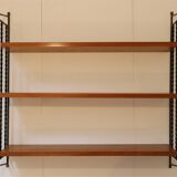 String shelf in wood and black metal