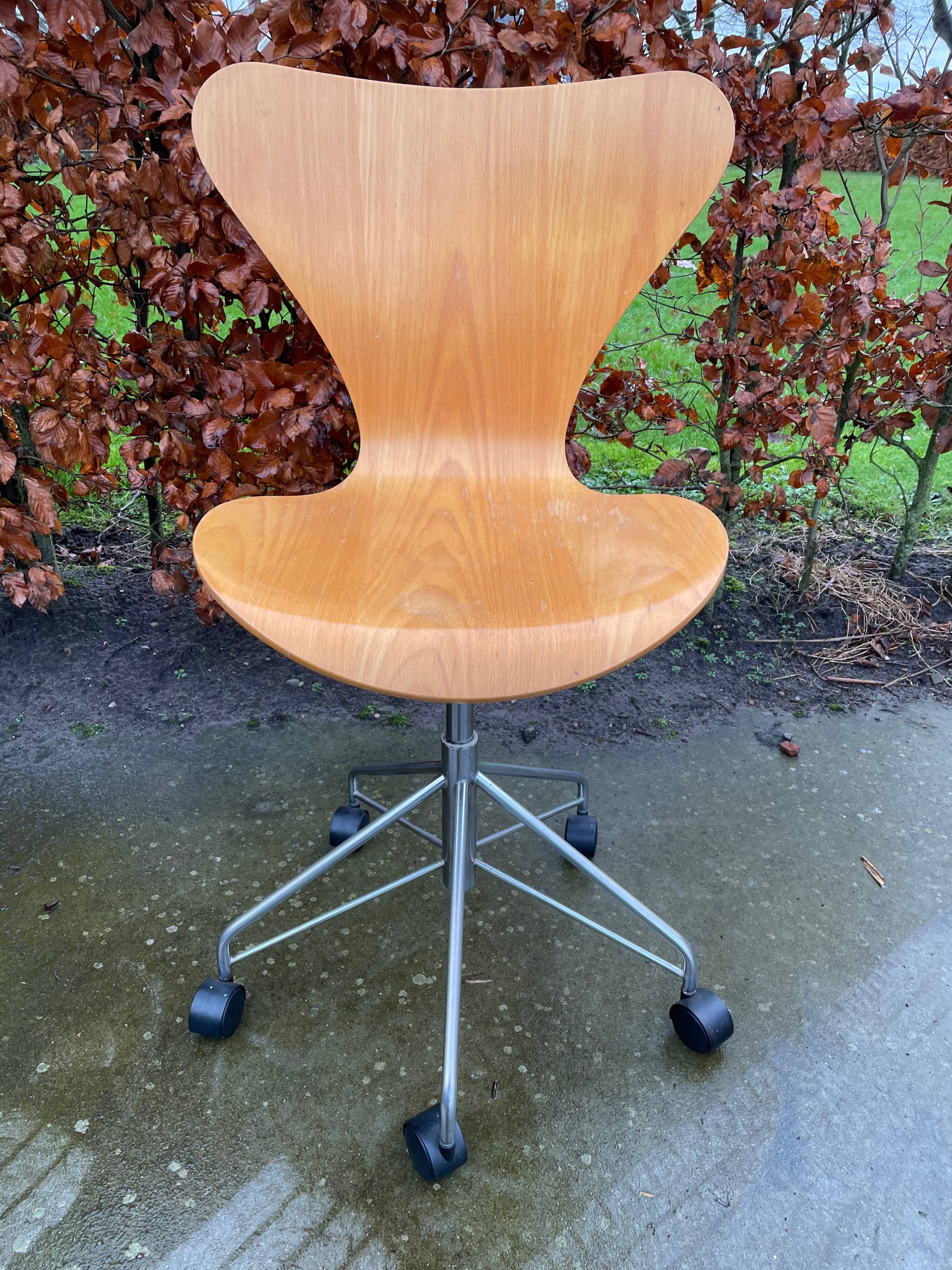 Chaise butterfly d'Arne Jacobsen pour Fritz Hansen