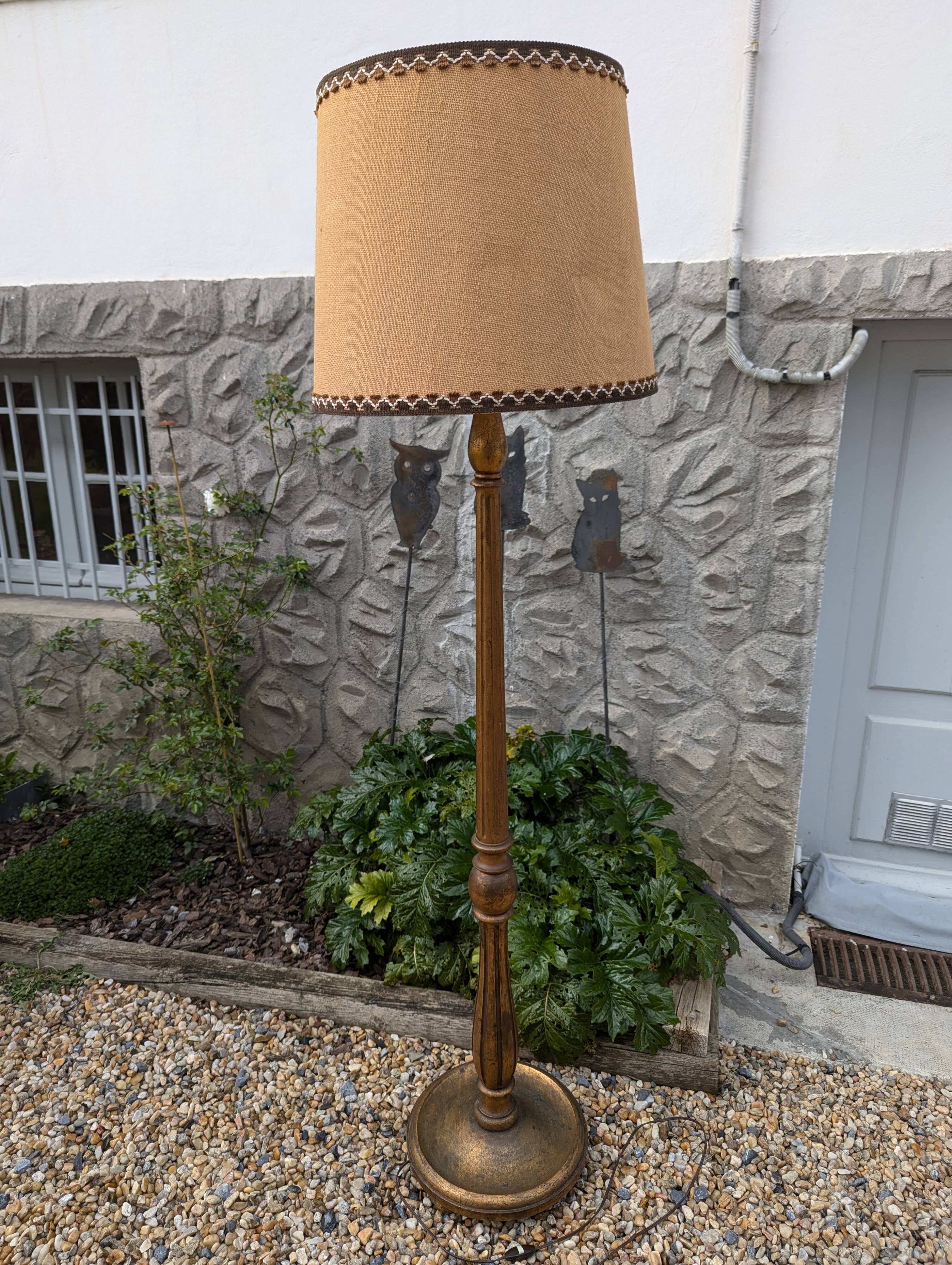 Gilded wooden floor lamp