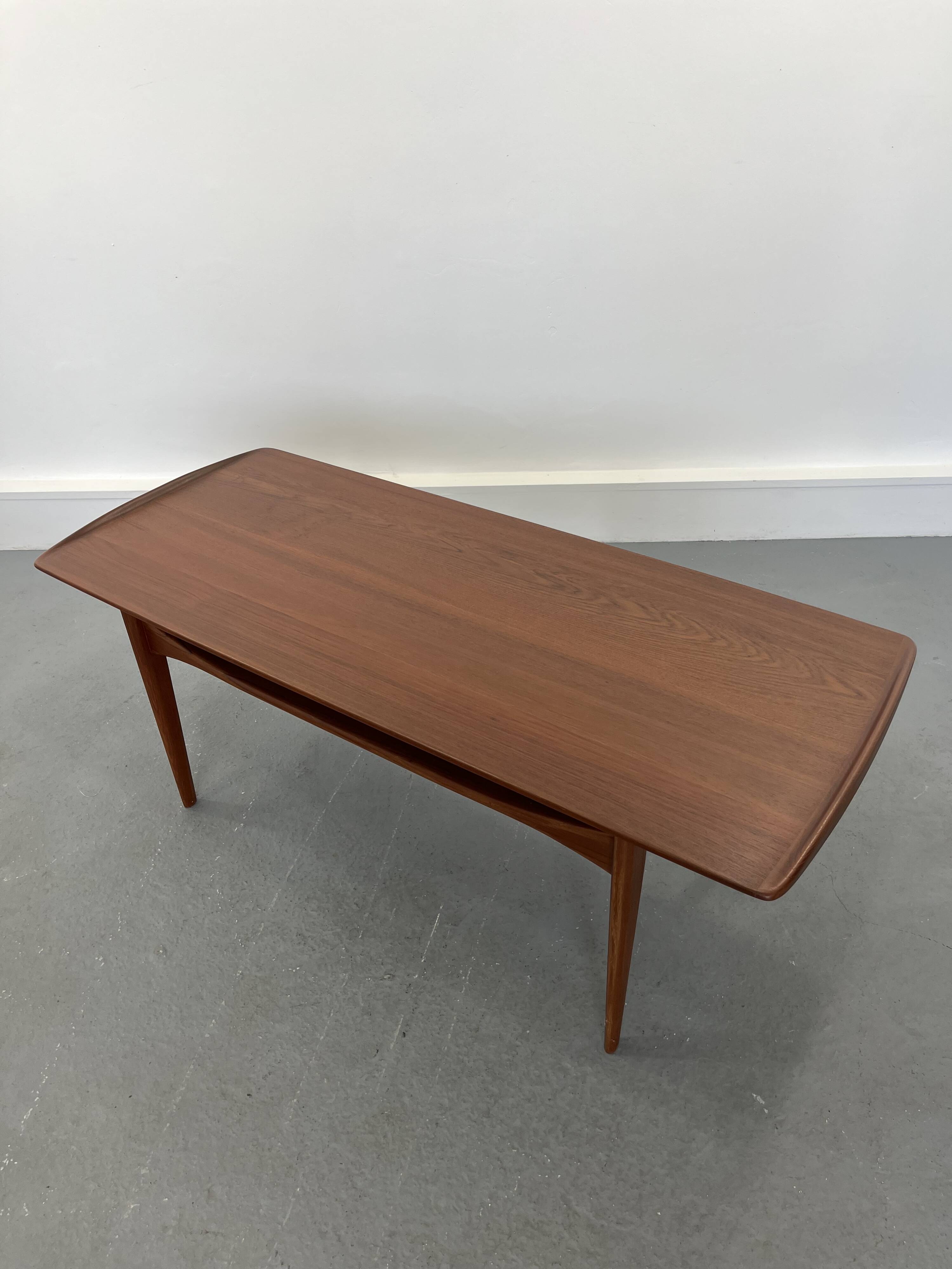 Teak Coffee Table by Tove and Edvard Kindt-Larsen for France & Son, Denmark, 1960s