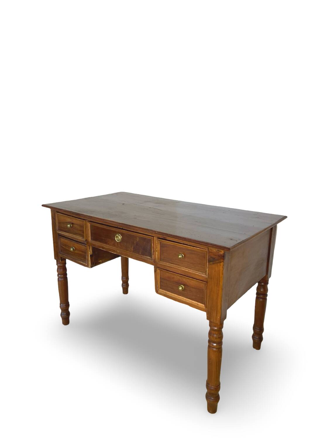 Italian pine wood centre writing desk from the 1960s, a reproduction o
