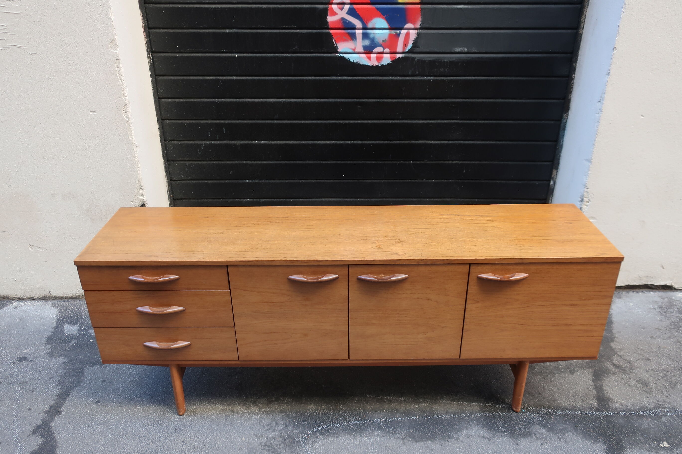 Row in the 1960s teak