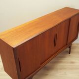 Buffet haut en teck, design danois, années 1970, fabrication : Danemark