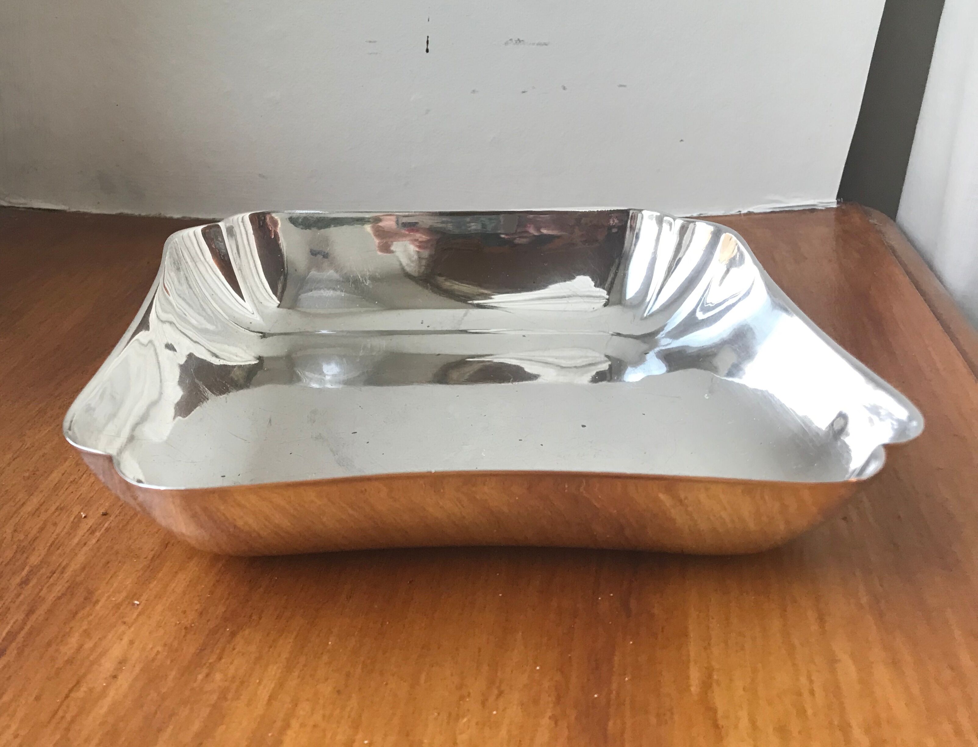 Silver metal pockets