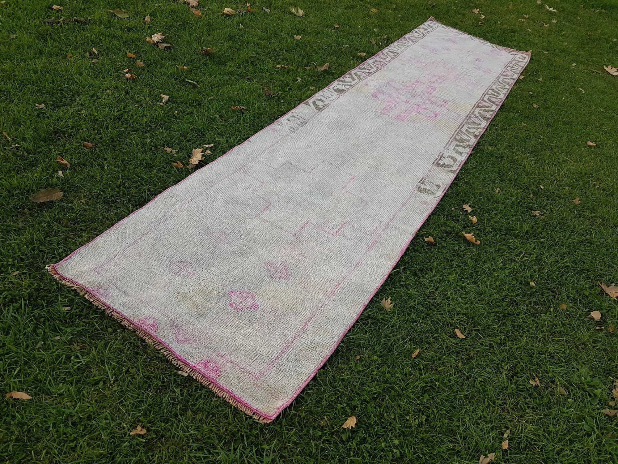 Vintage Turkish hallway rug 92x380 cm