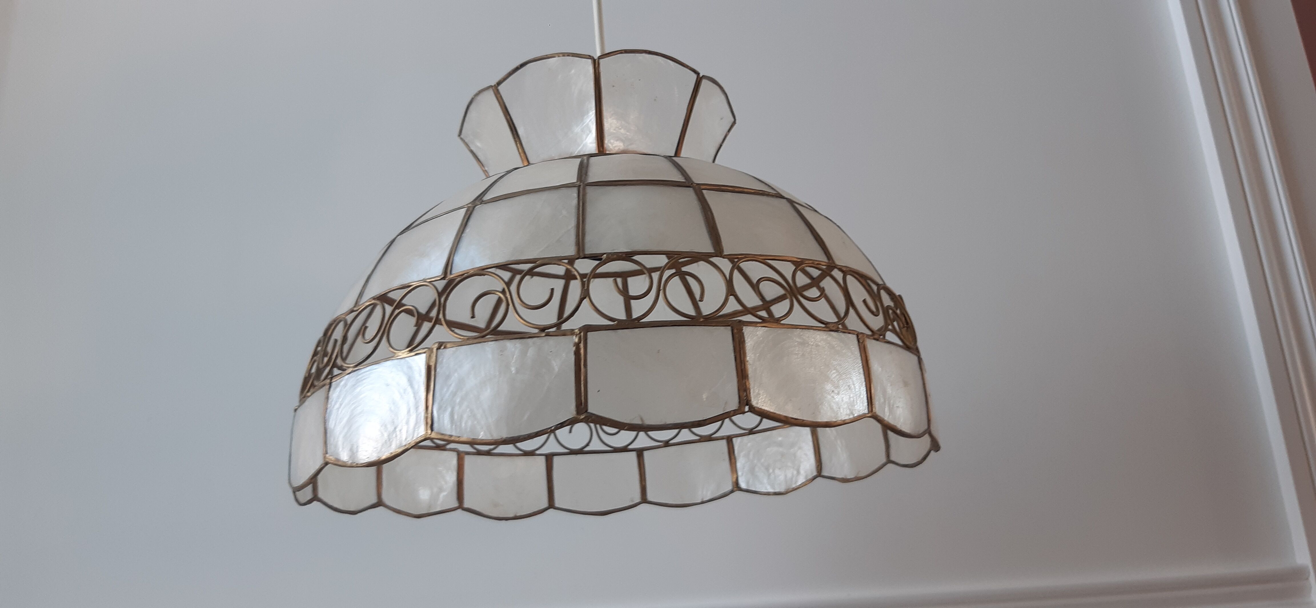 Suspension in mother-of-pearl and brass 50s