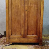 Louis Philippe walnut cabinet 19th-century