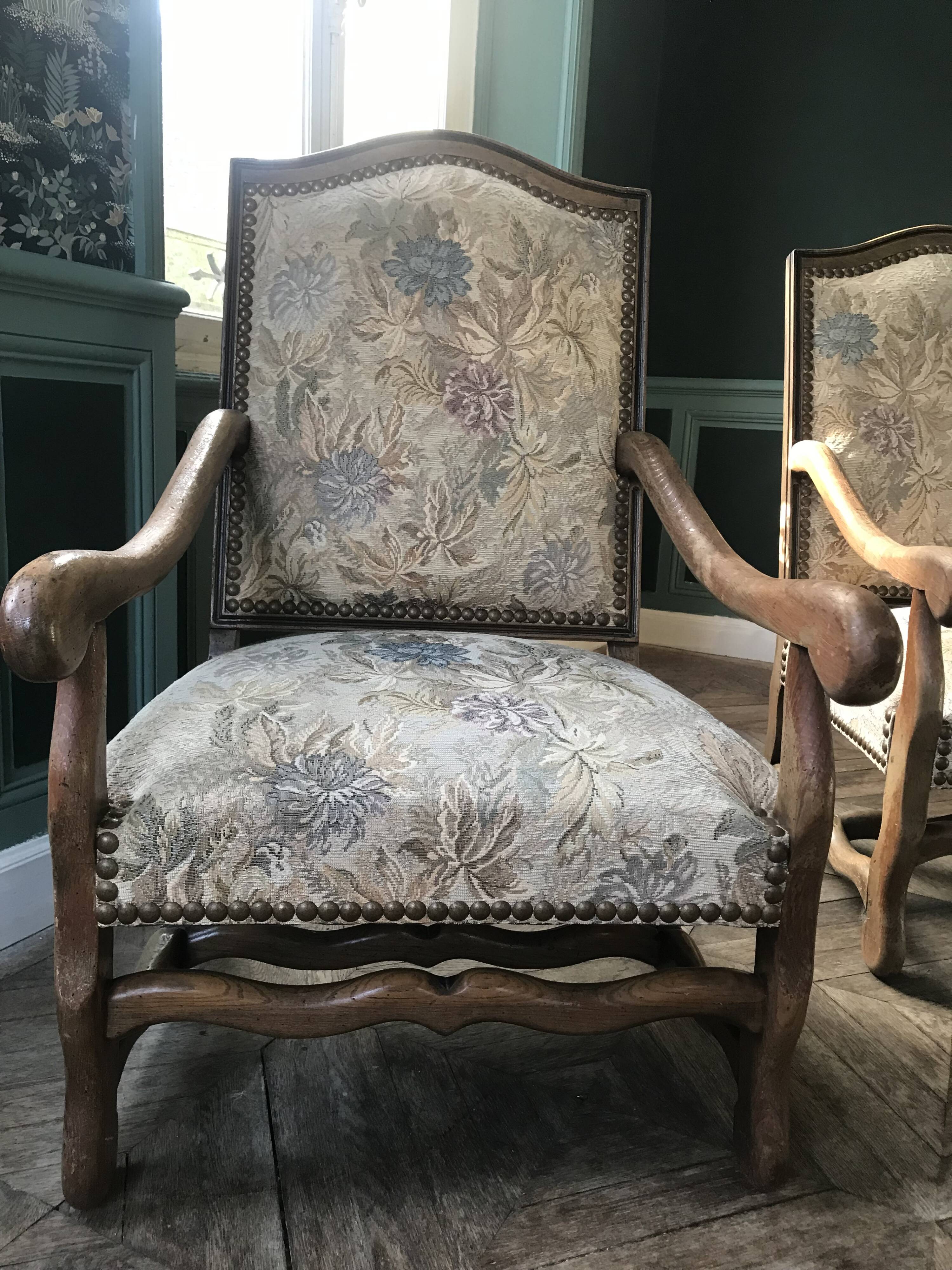 Louis XII bench and armchairs