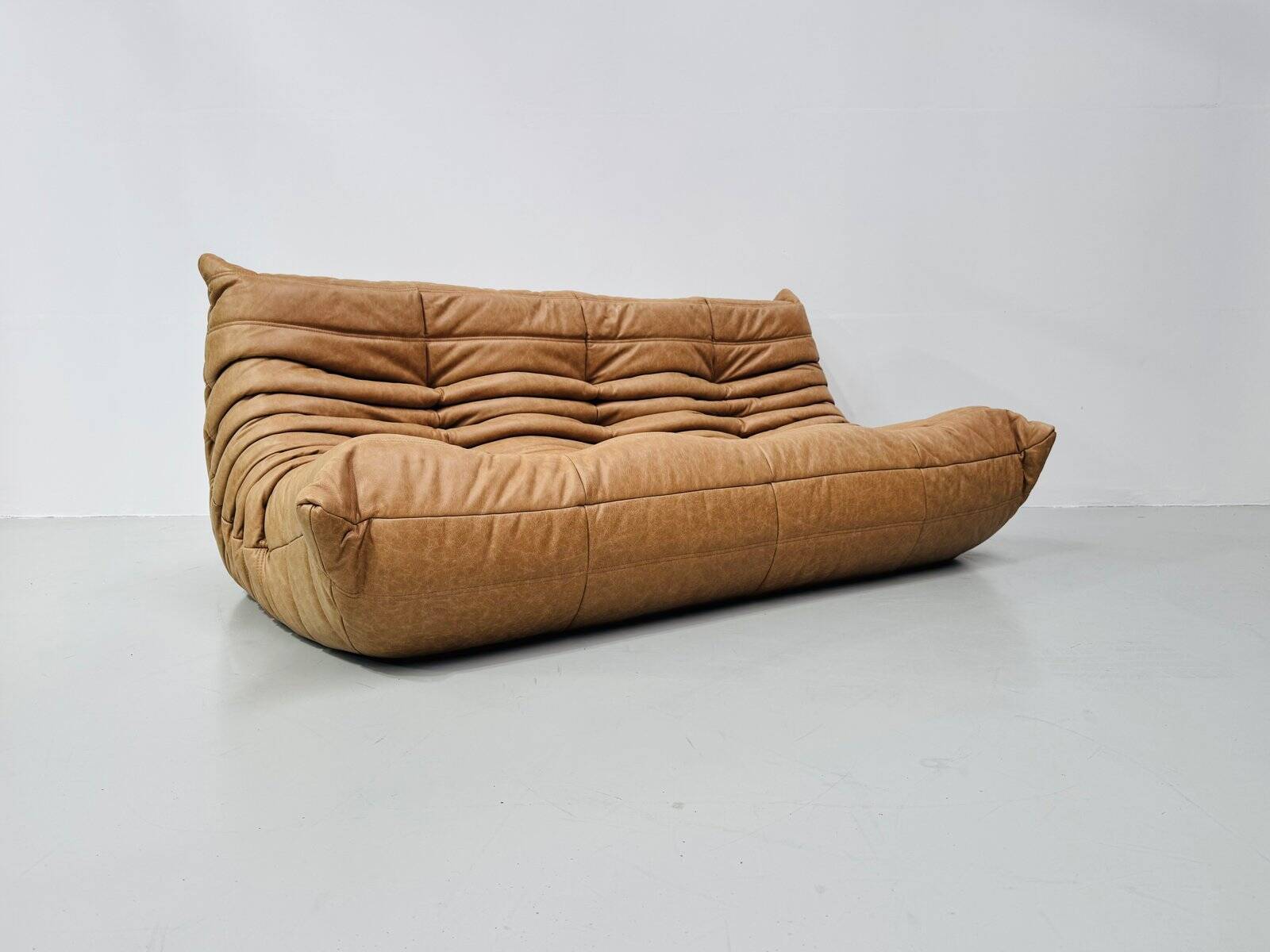 French Togo 3-seater sofa in camel leather attributed to Michel Ducaroy for Ligne Roset
