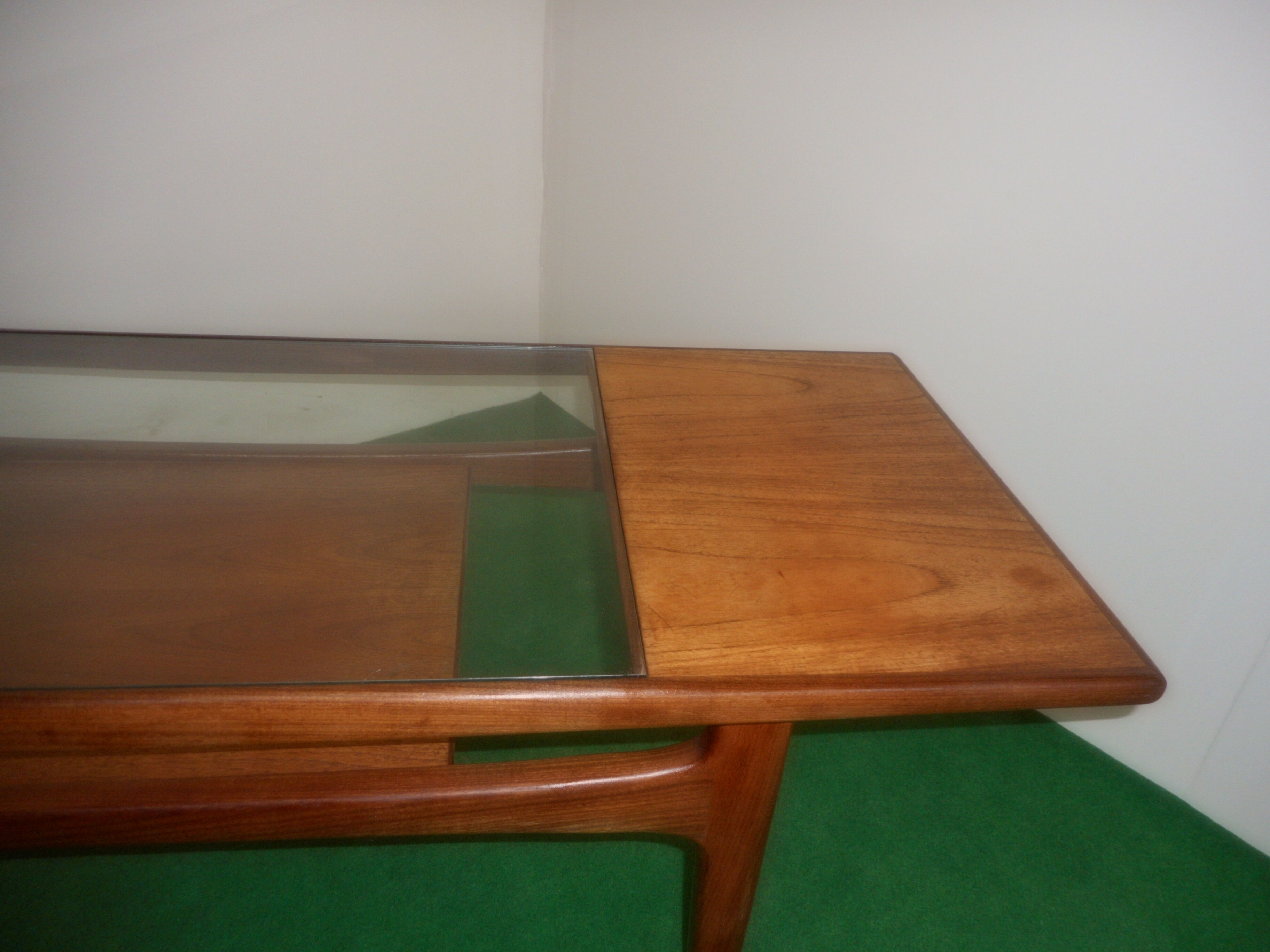 "Long John" coffee table in vintage teak
