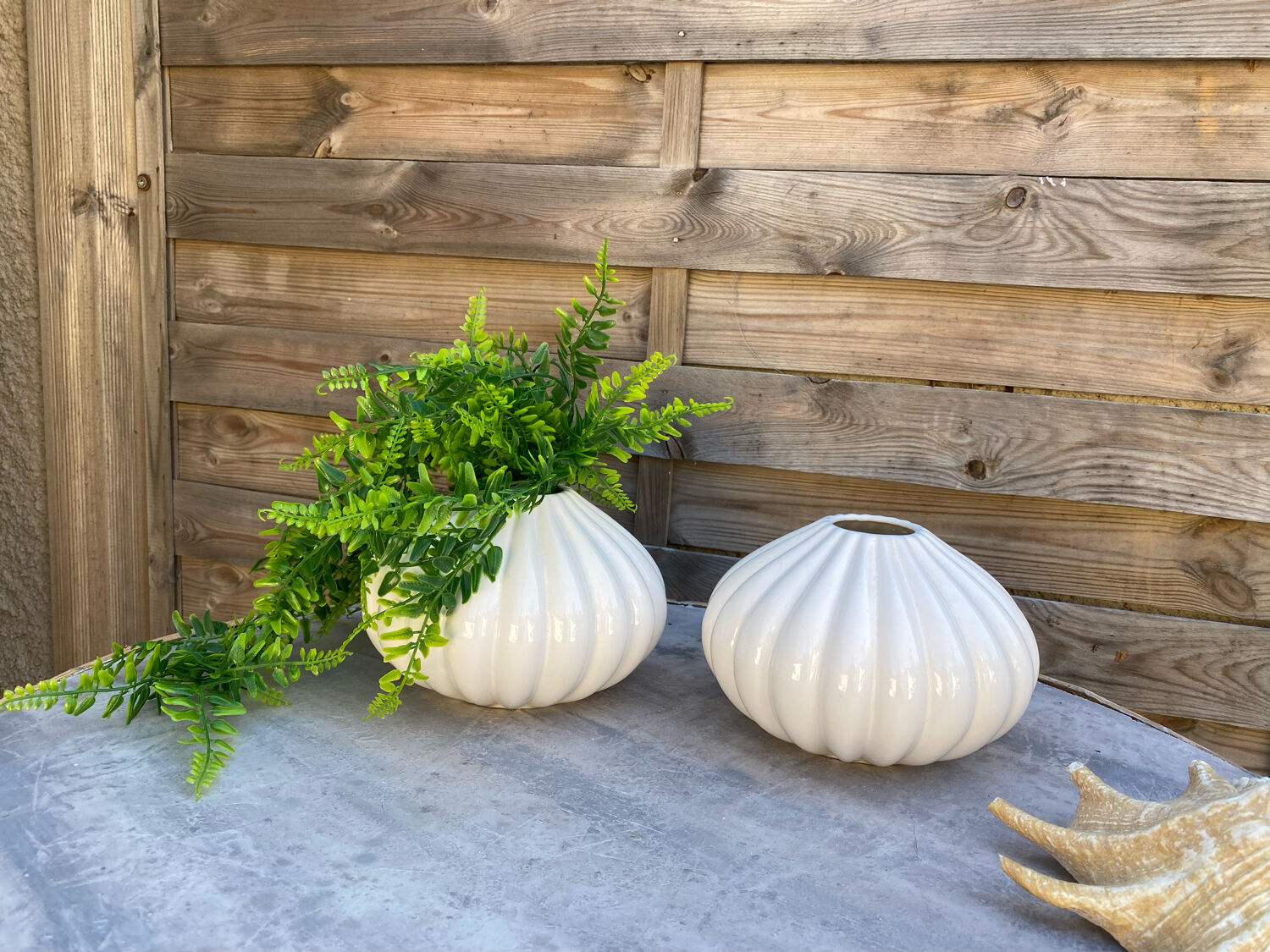 Pair of 2 polylobed round vases