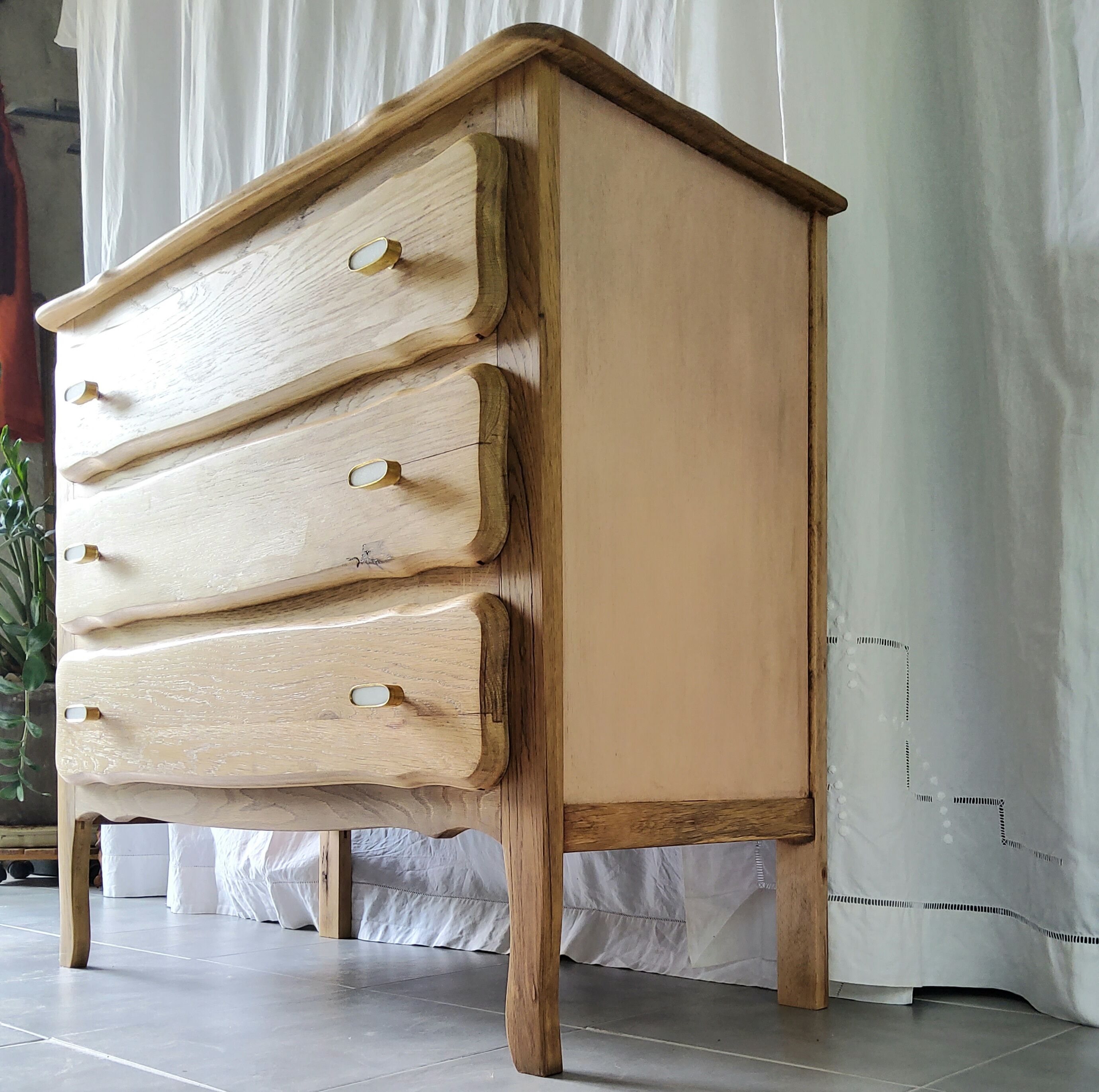 Vintage chest of drawers
