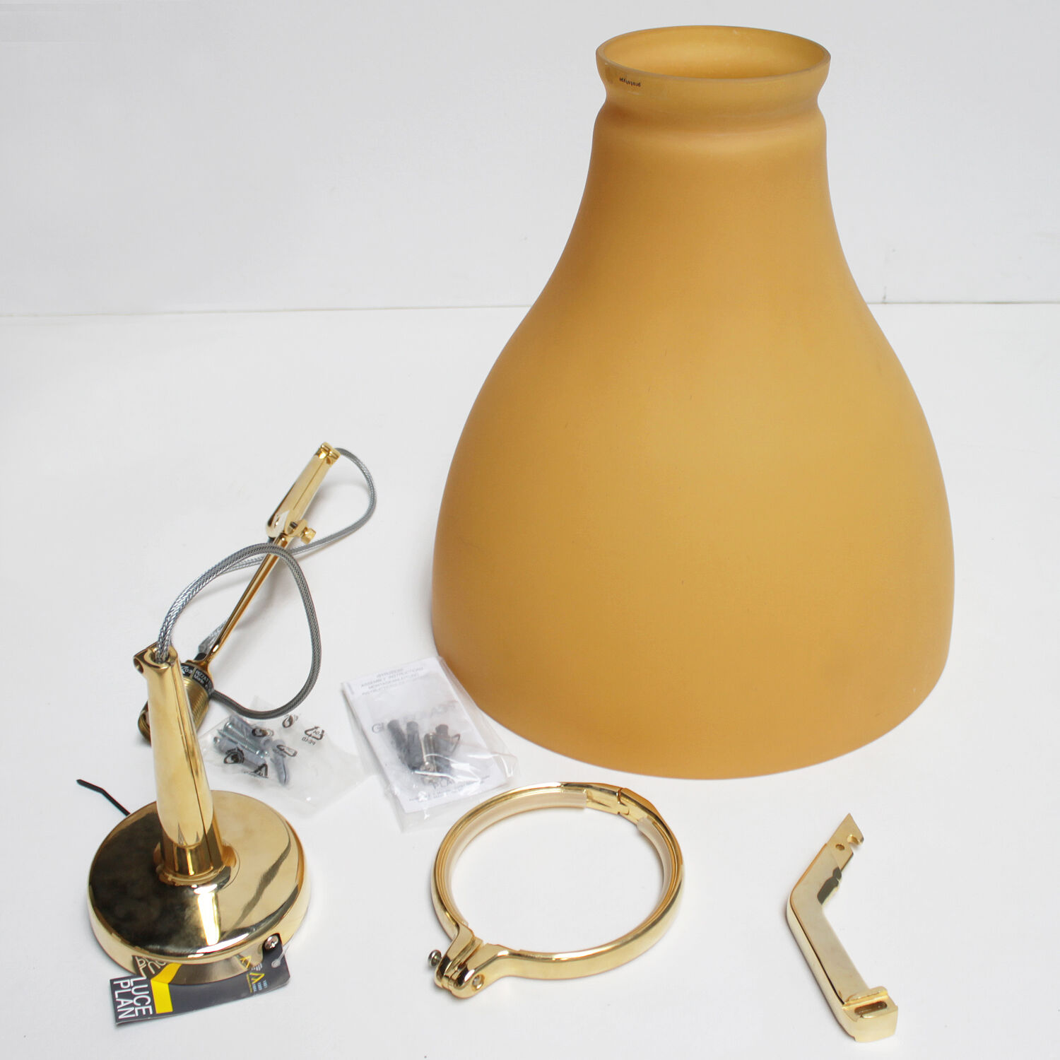 Suspension de Paolo Rizzatto pour Luceplan