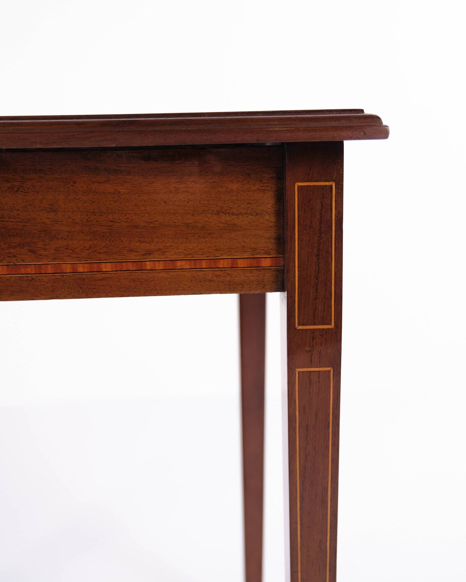 Side table - Hand polished - Decorated with fruit wood inlay - Crafted in mahogany - 1920s