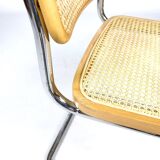 Chaise B32