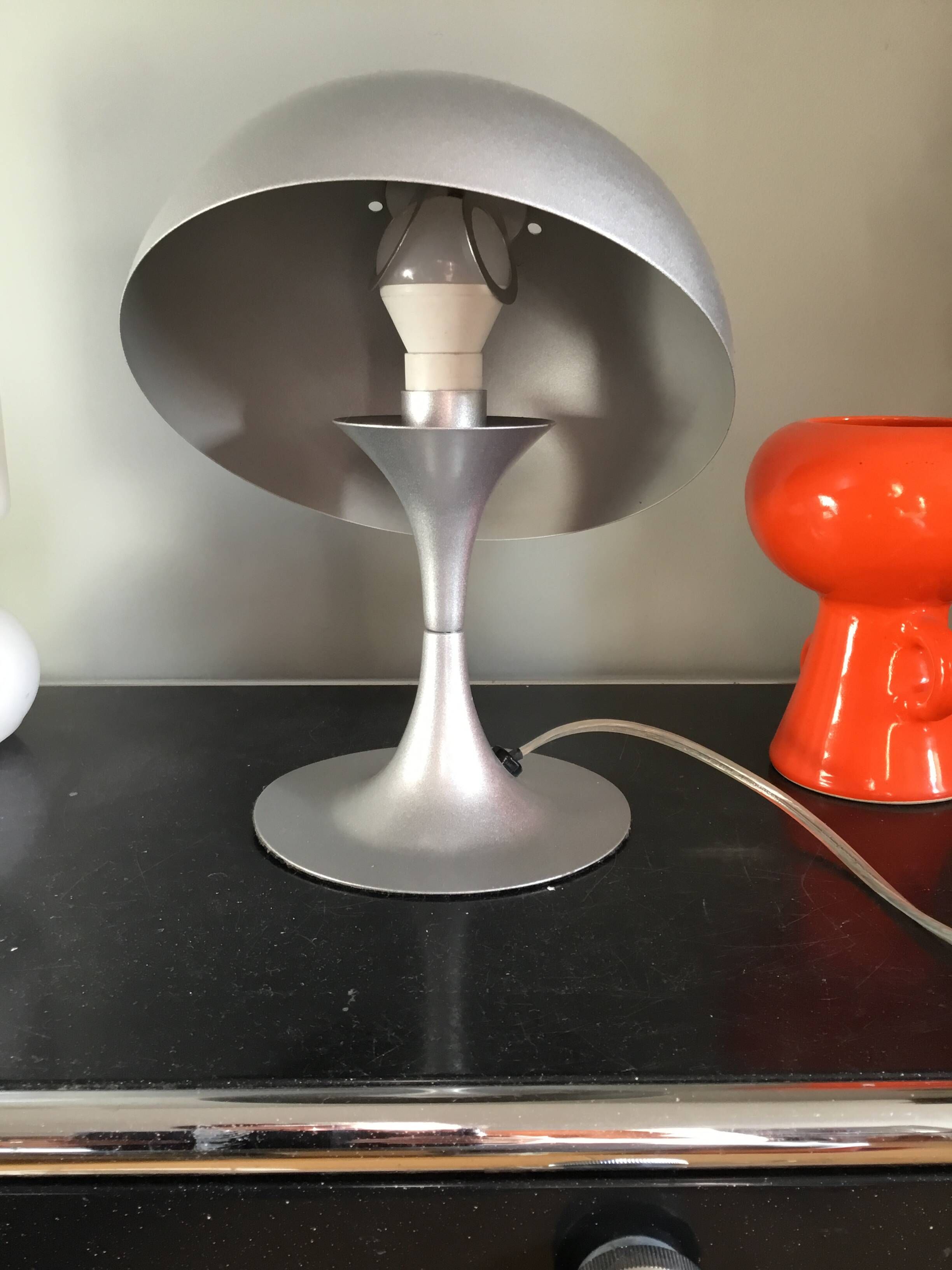 Grey metal mushroom lamp Mathias