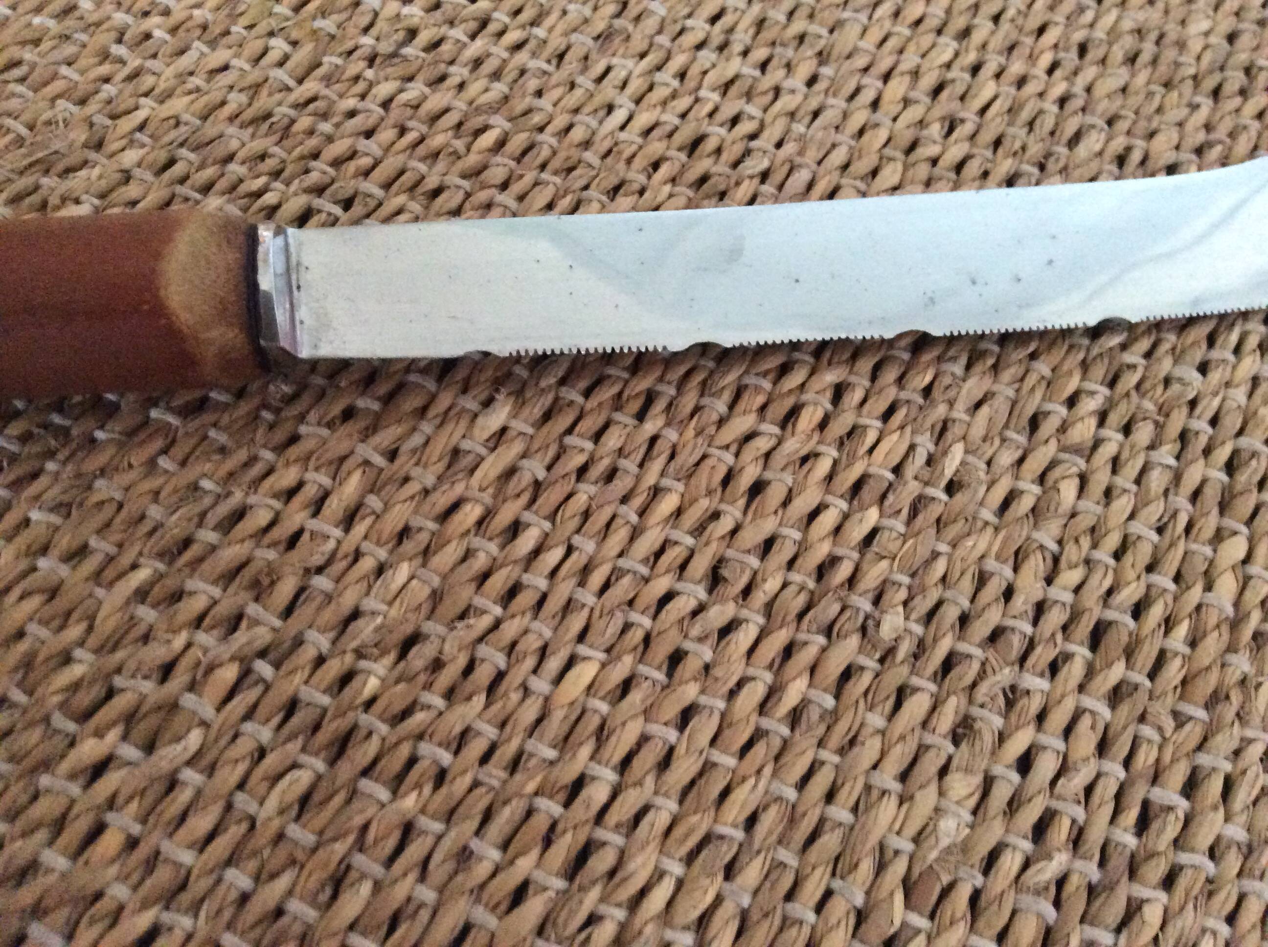 Bamboo bread knife