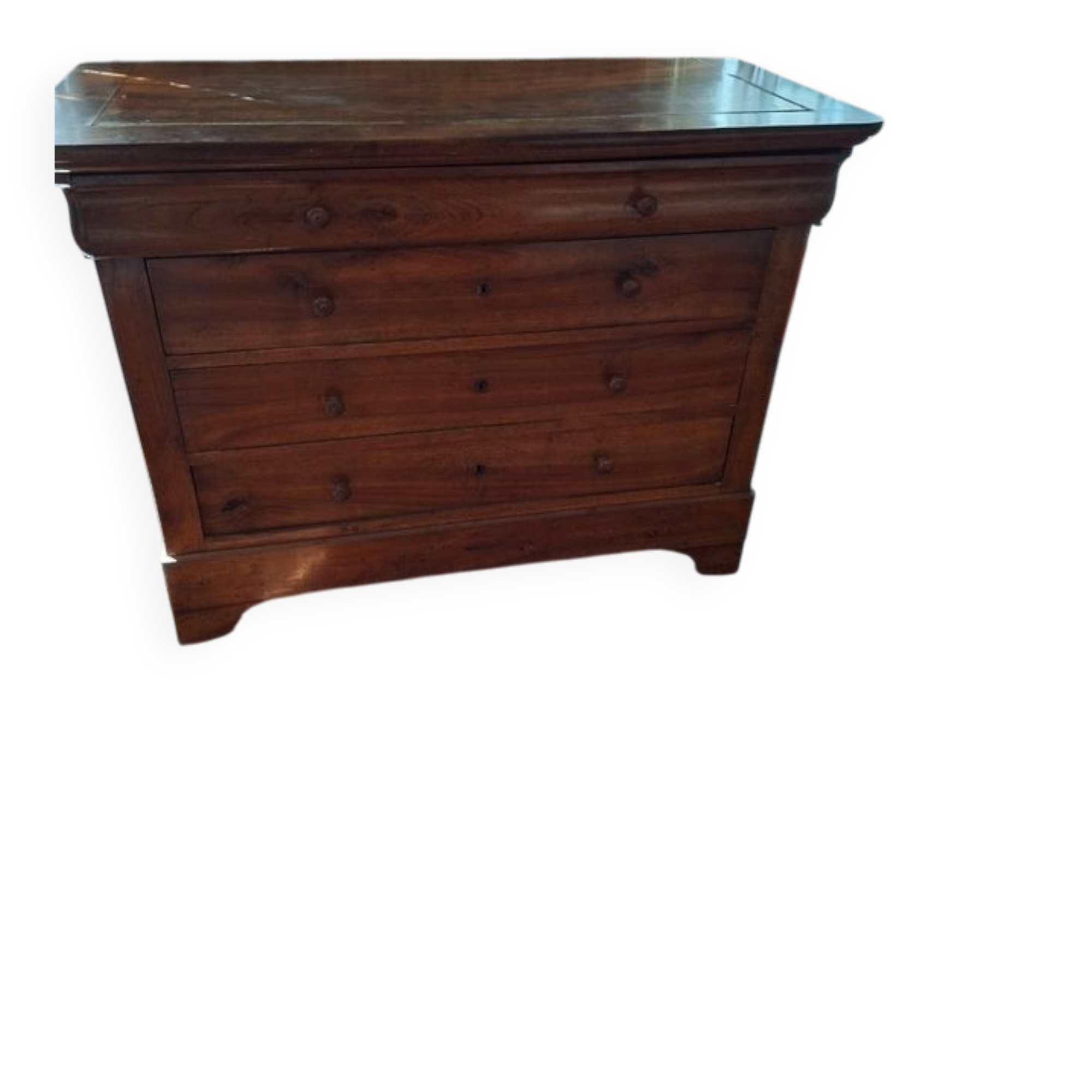 Walnut chest of drawers