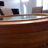 Oval porthole window