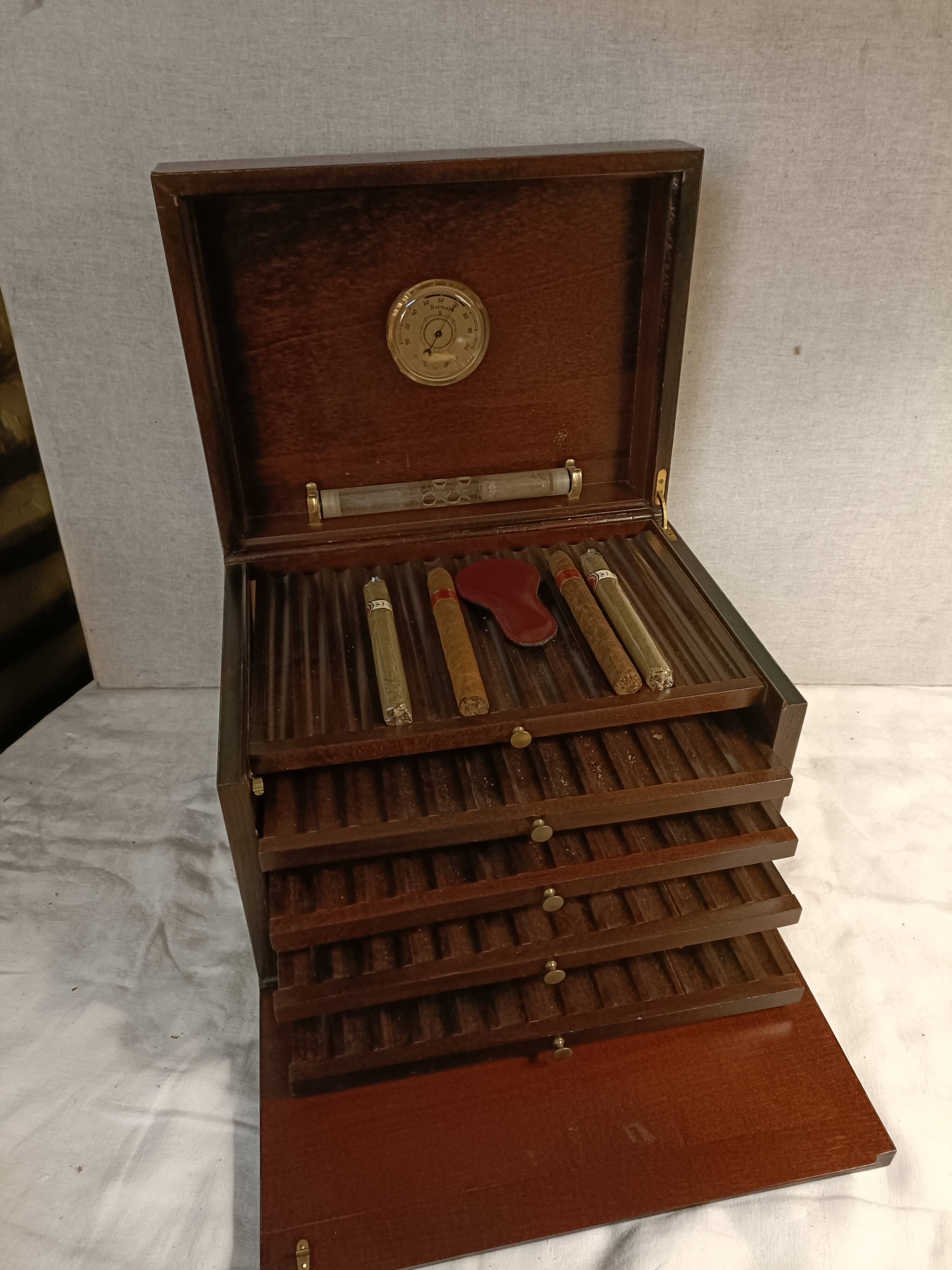 Cave a cigare