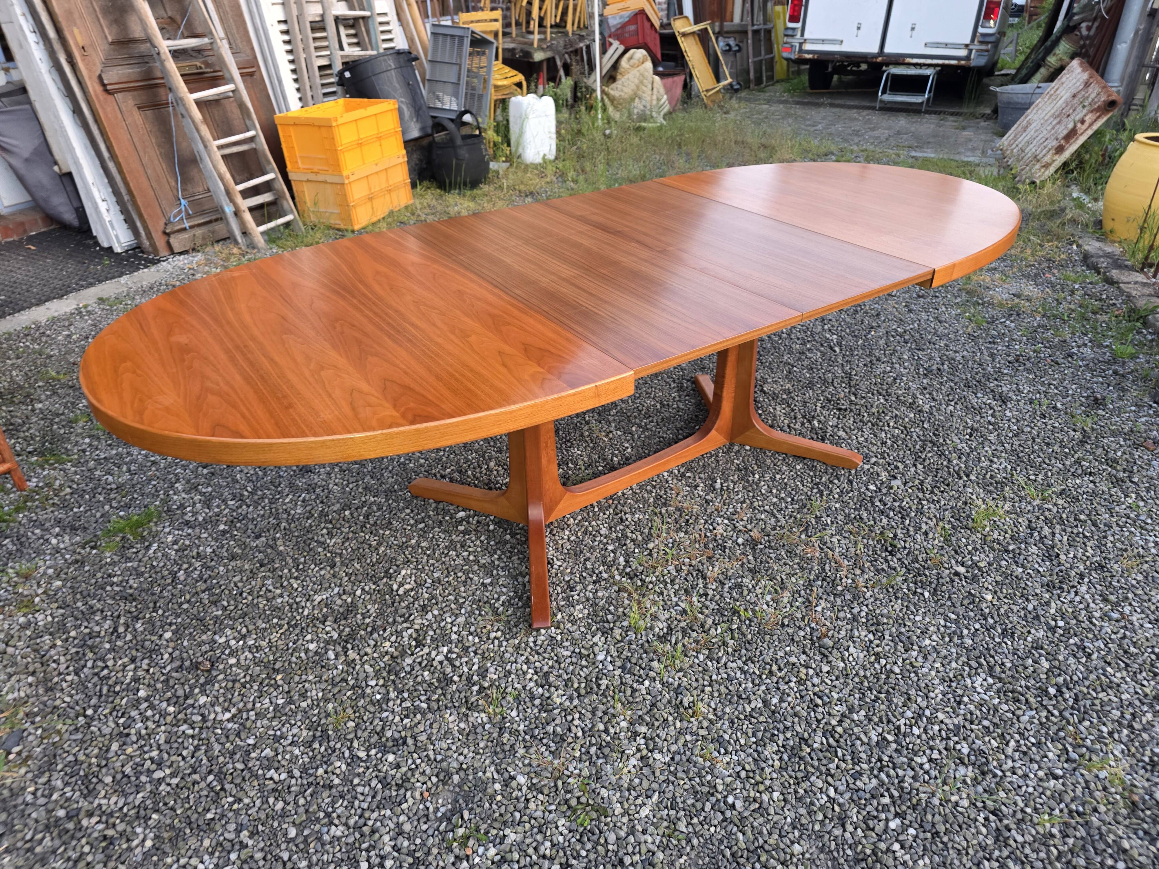 Baumann extendable table in teak from the 1960s (2 extensions)