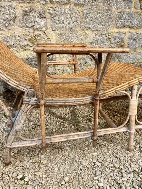 Old rattan chaise longue 20th century