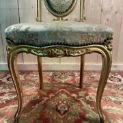 Suite de 4 chaises en bois doré Napoléon III