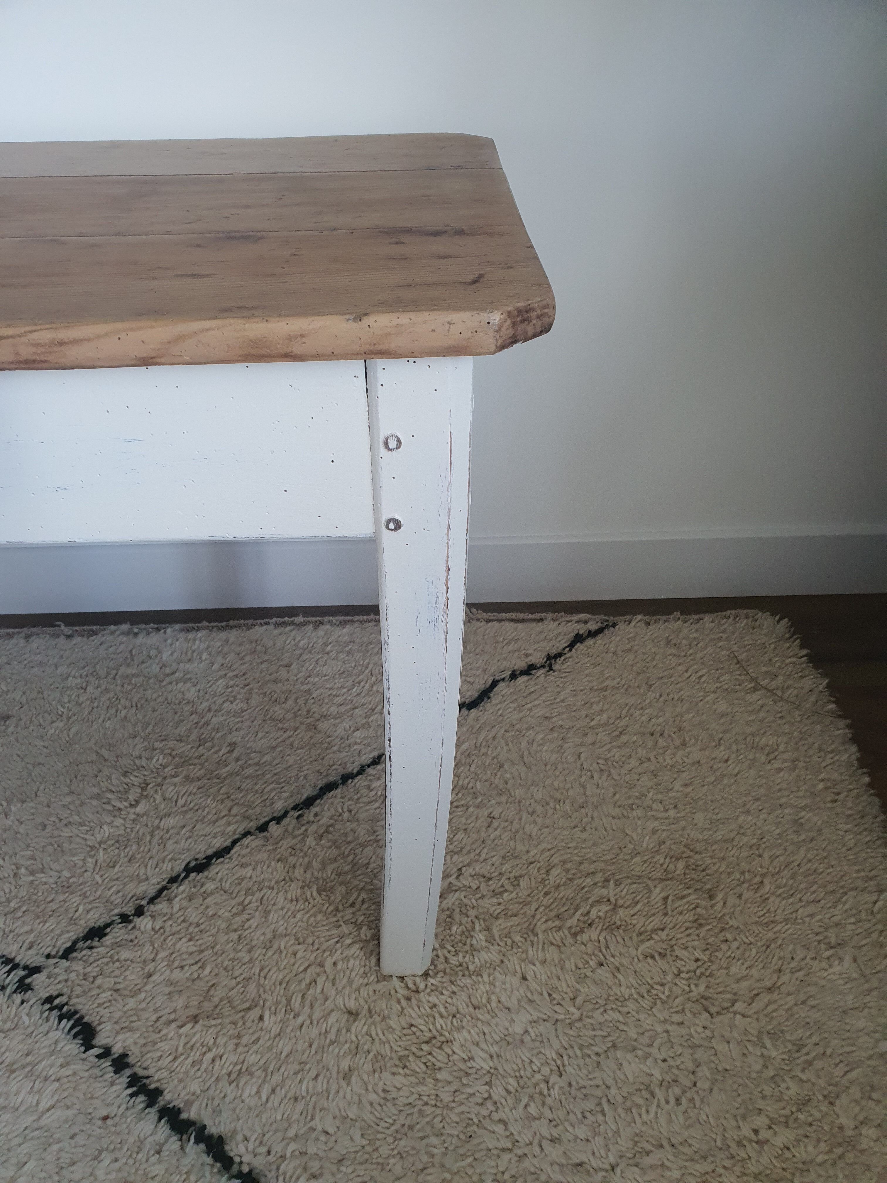 Firm style coffee table