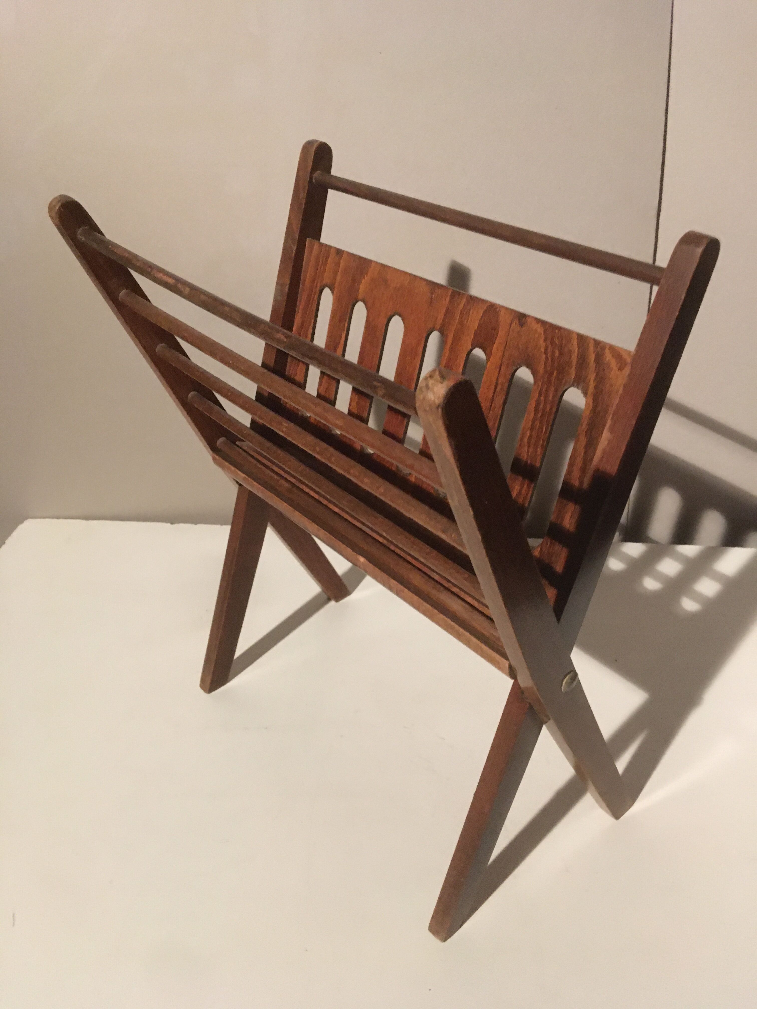 Scandinavian magazine holder design Cees Braakman