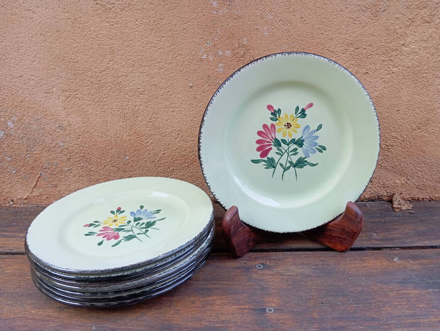 8 dessert plates with flower decoration, Anjou model from Niderviller