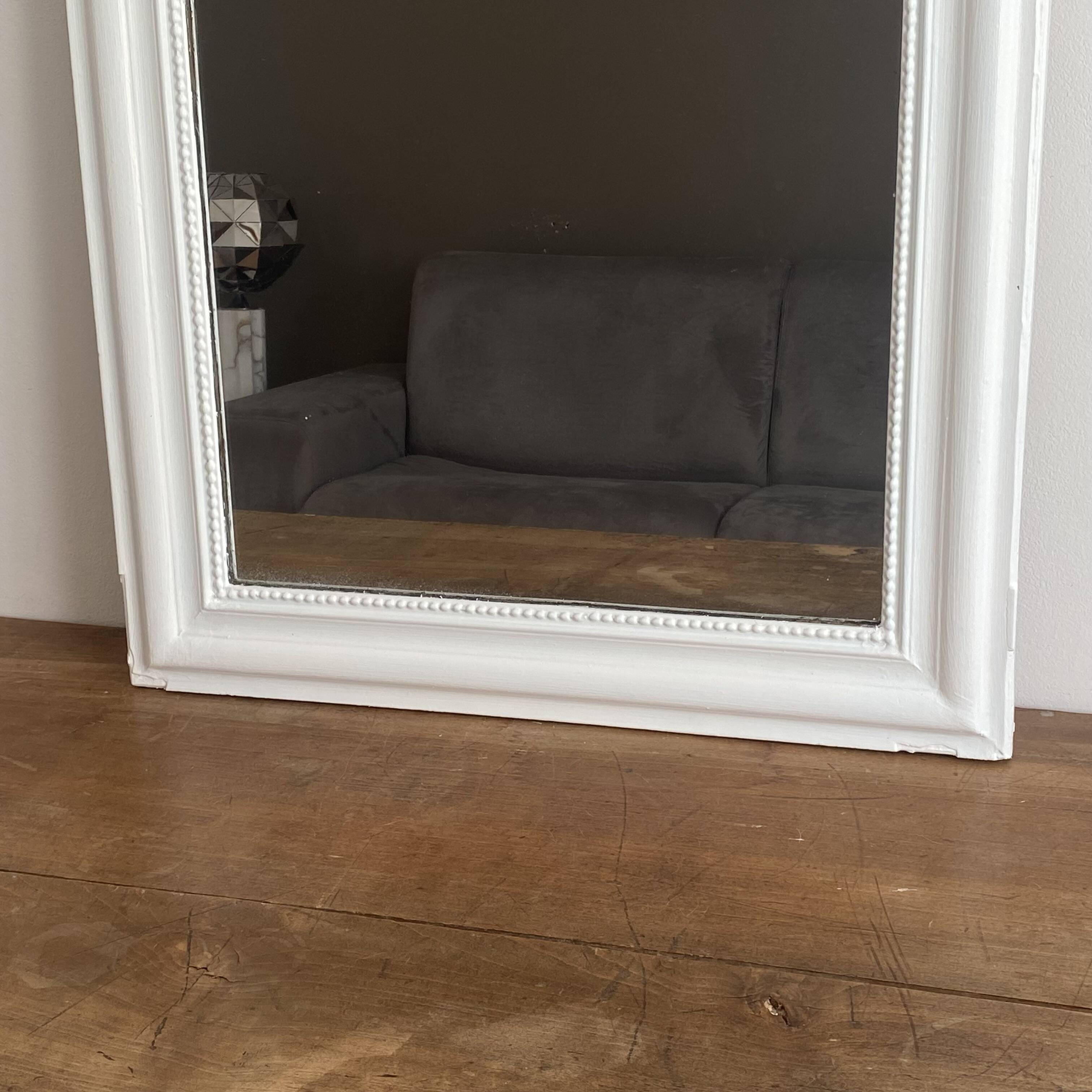 Louis Philippe mirror, late 19th century. White. 80x60.