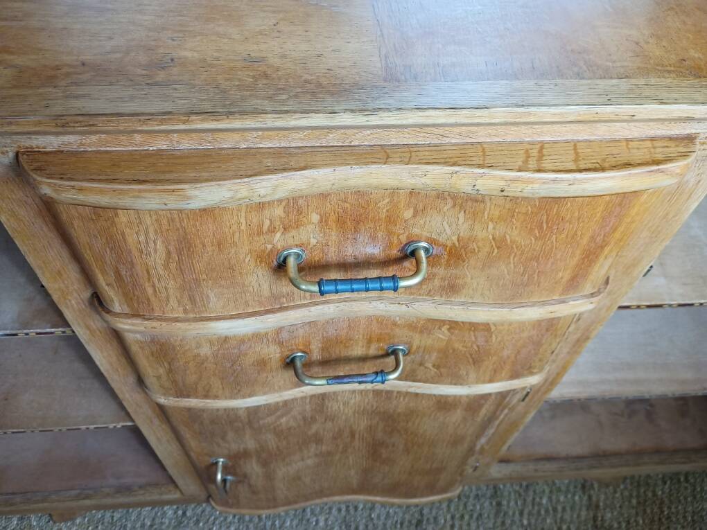 1950s two-body buffet, oak veneer, tapered legs.