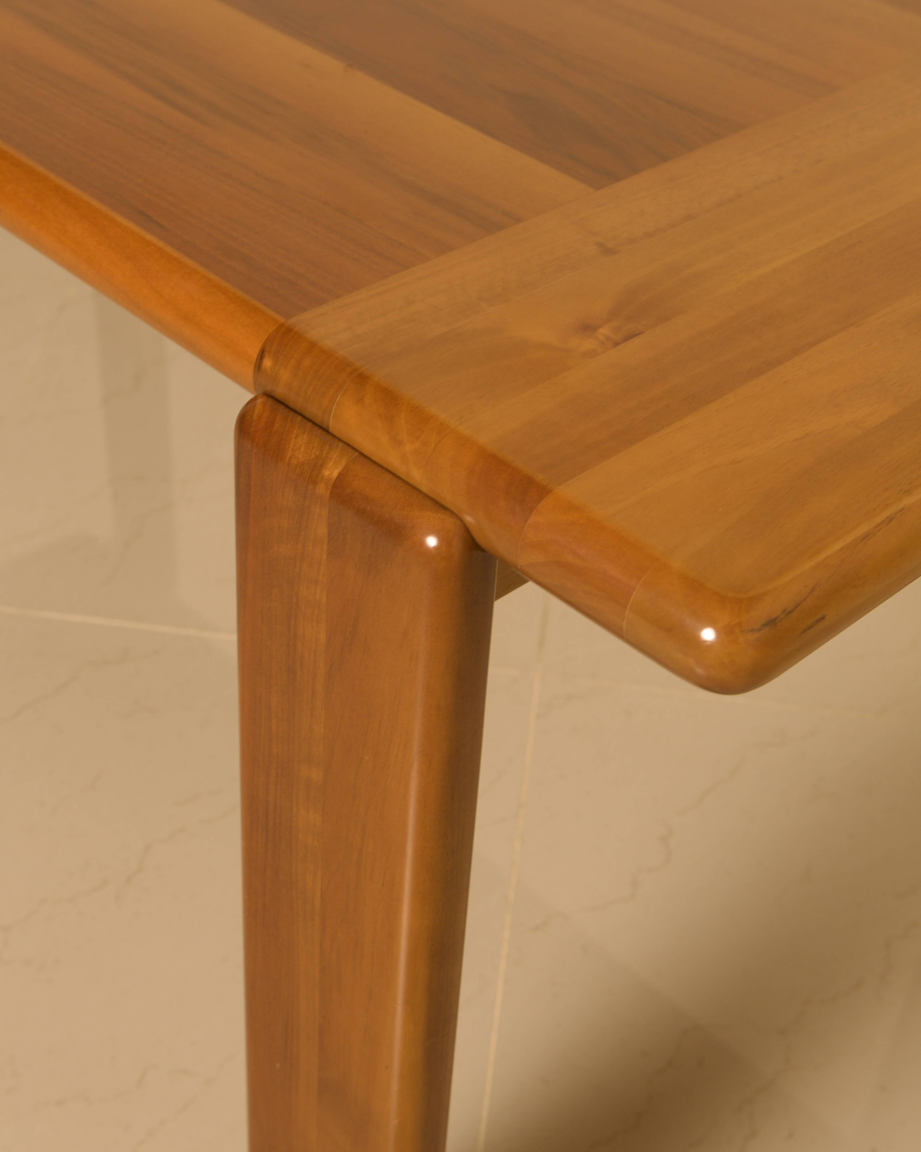 "Marengo" table in walnut by Tarcisio Colzani for Mobil Girgi 70's
