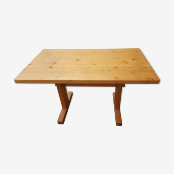 Charlotte Perriand pine table