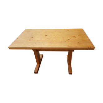 Charlotte Perriand pine table