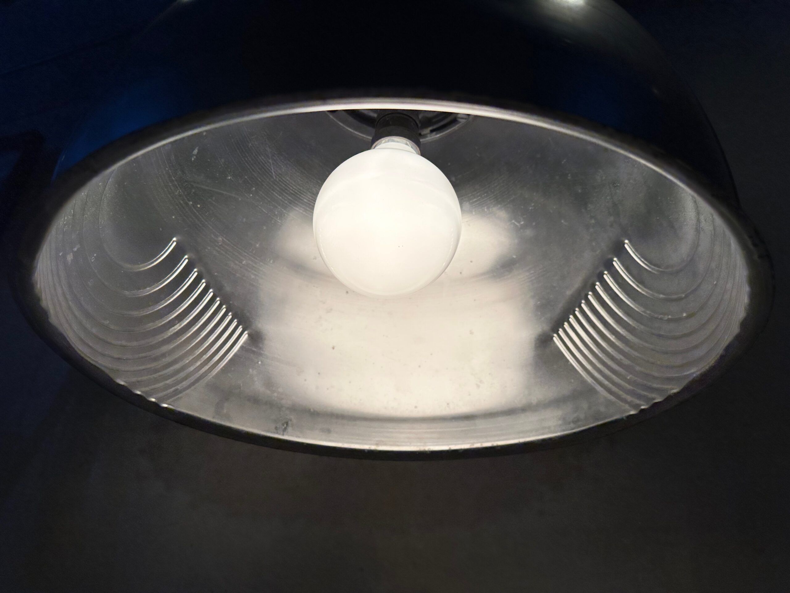 2x vintage Schréder pendant lamps