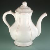 White teapot Henriot Quimper