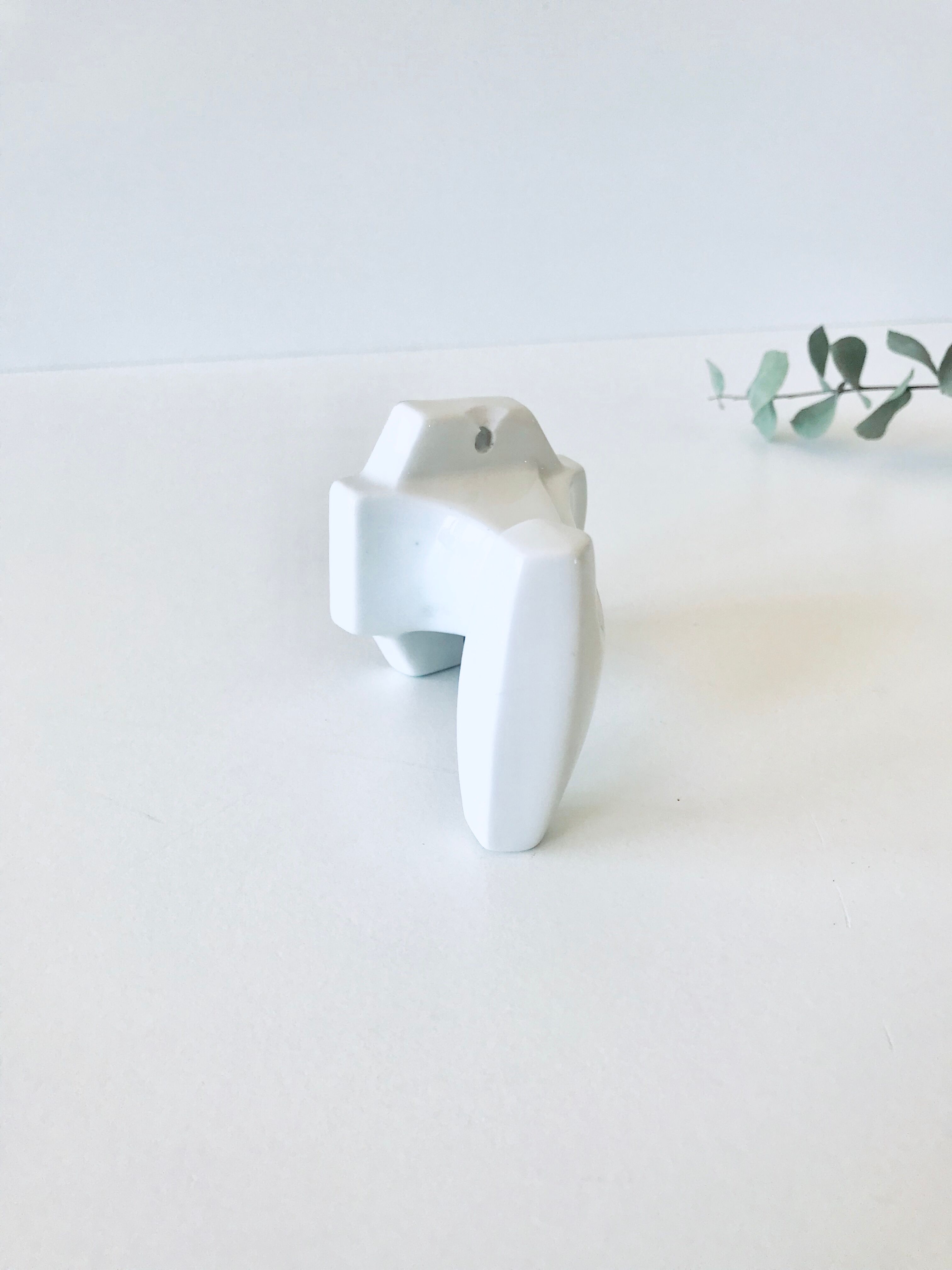 Antique porcelain pattery