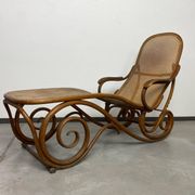 Daybed in curved wood no. 2 by Thonet